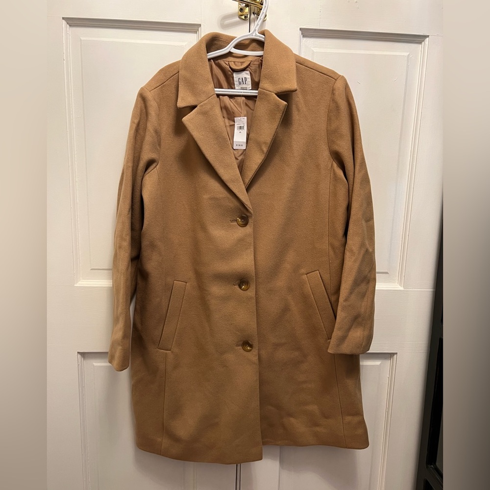 Gap jacket. Tan. NWT. Womens xl.